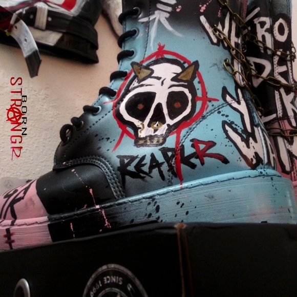 Reaper | Custom Boots | Chained | Limited - Picture 1 of 2